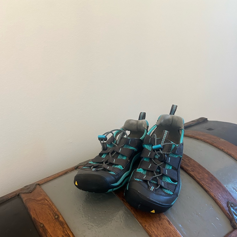 Women’s Keen Shoes